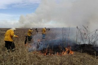 Tres focos de incendios afectan al delta entrerriano