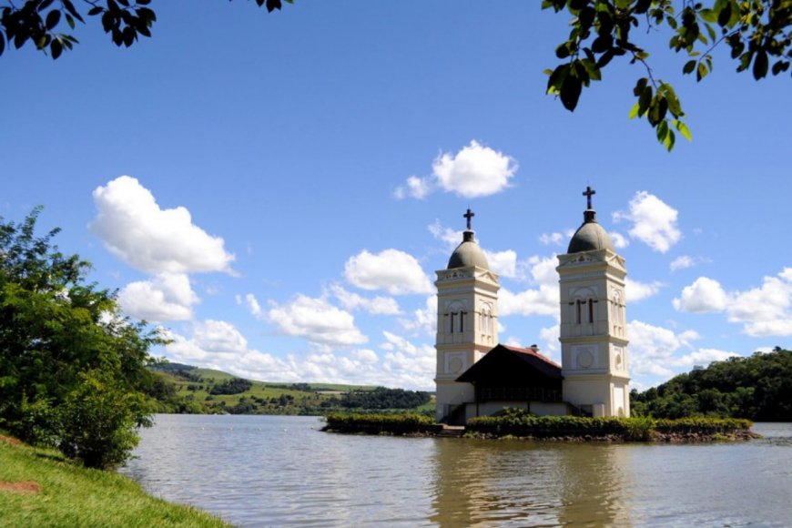 Una imagen icónica de Itá, sobre el río Uruguay.