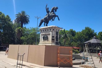 Para cuidar al “primer hincha de Argentina” cerraron el monumento a San Martín