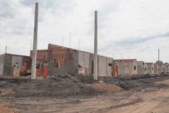 Avanza la construcción de 100 viviendas en Rosario del Tala y La Criolla