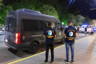 Con 3 detenidos y 6 vehículos, volvió de Salta el grupo de policías que viajó para dar con banda narco