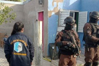 Operativo en cuatro barrios con seis personas detenidas: secuestraron drogas y armas de fuego