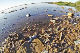 El Estado entrerriano deberá dar explicaciones sobre la presencia de plásticos en el río Paraná