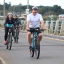 Con una bicicleteada, precandidato a intendente de Concordia pidió la renovación del puente Alvear