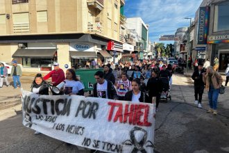 En la segunda jornada del juicio a la madre de Tahiel, familiares y vecinos marcharon a Tribunales para pedir que "no quede en la nada"