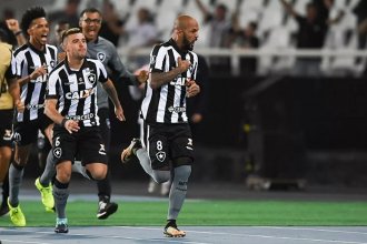 Botafogo, invicto en la primera fase y puntero del Brasileirao