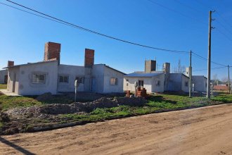 Construyen 179 viviendas en cinco localidades entrerrianas, con fondos provinciales