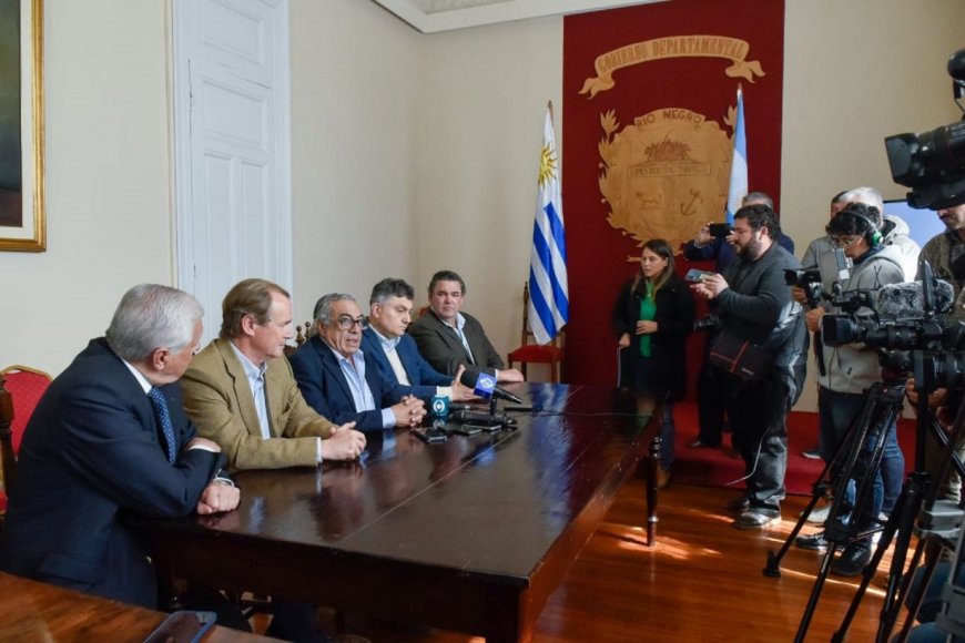 Reunión de Bordet y autoridades uruguayas.