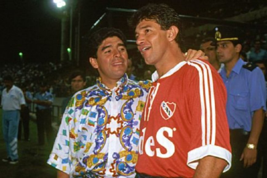 1996: Maradona en Racing y Burru en el Rojo.