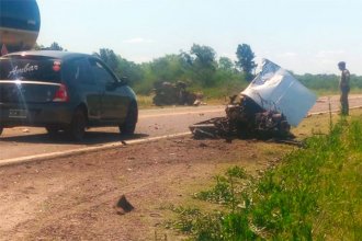 Saldo fatal en un accidente: automovilista falleció tras chocar con una camioneta