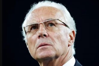 Adiós a Franz Beckenbauer, la leyenda del fútbol alemán que fue campeón mundial como jugador y entrenador