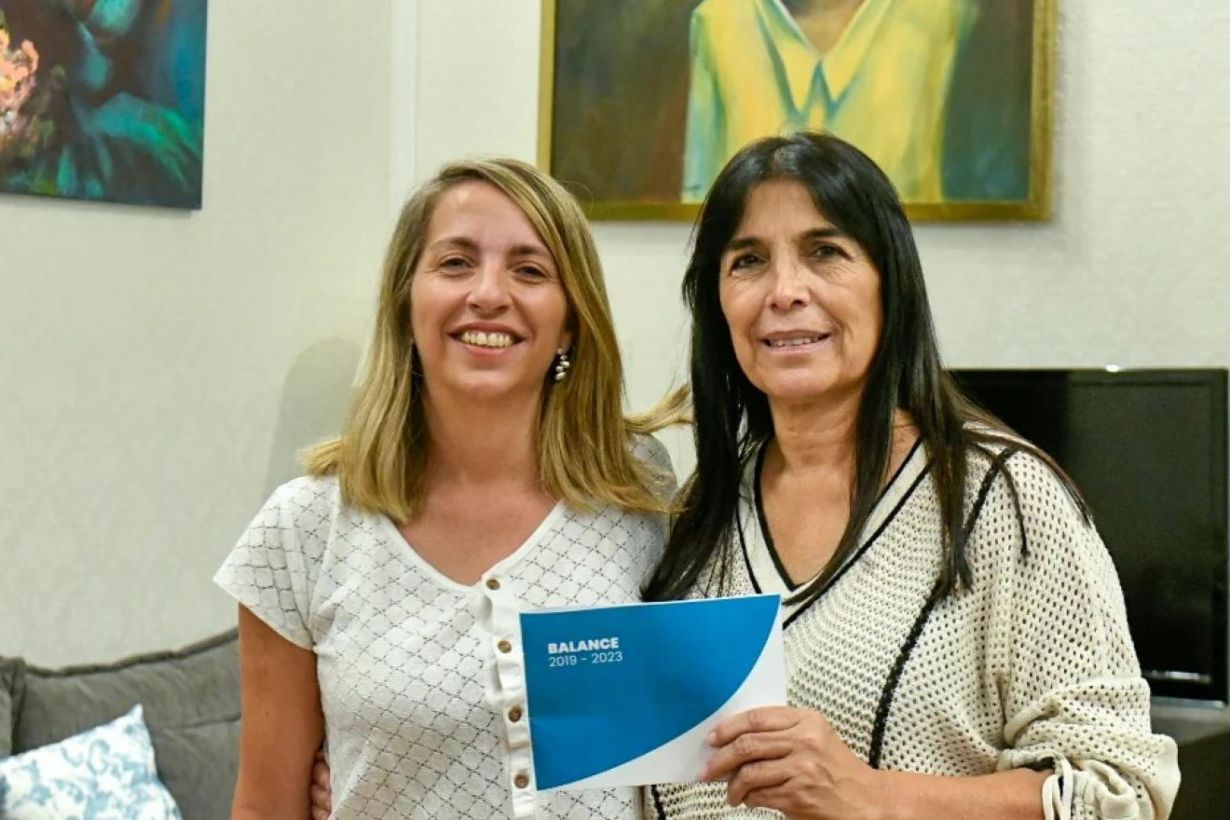 La ex y la actual vicegobernadora de Entre Ríos.
