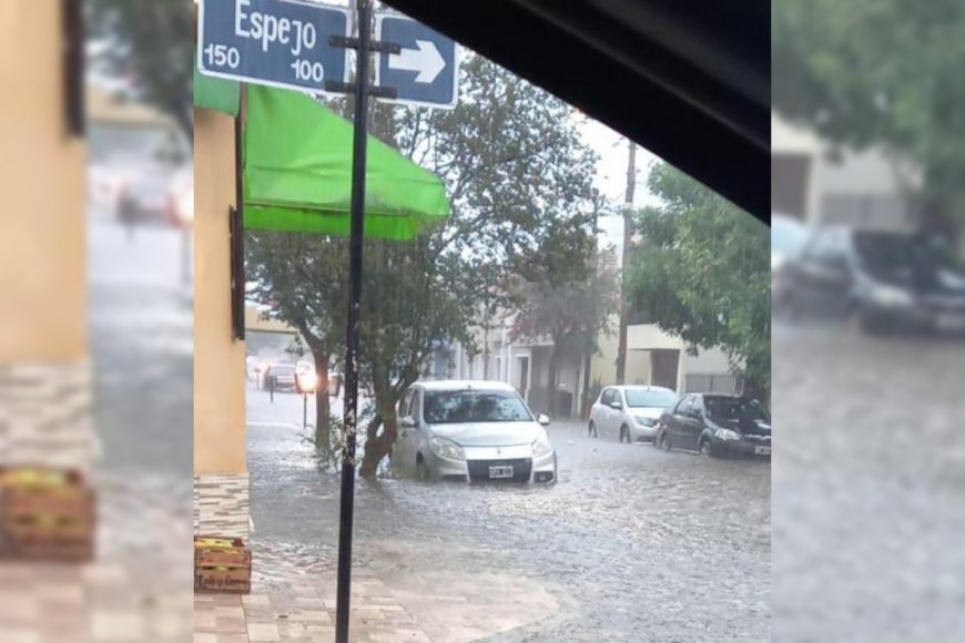 Así estaba la esquina de Espejo y Pellegrini.