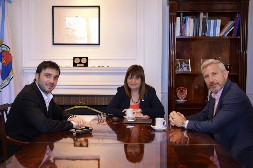Torres y Frigerio, con la ministra Bullrich.