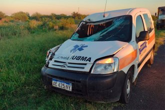 Peatón perdió la vida entre el impacto de una ambulancia y las ruedas de un camión