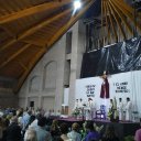 Semana Santa única en Inmaculada Concepción. Habilitaron un sector del nuevo templo, bajo un techo imponente
