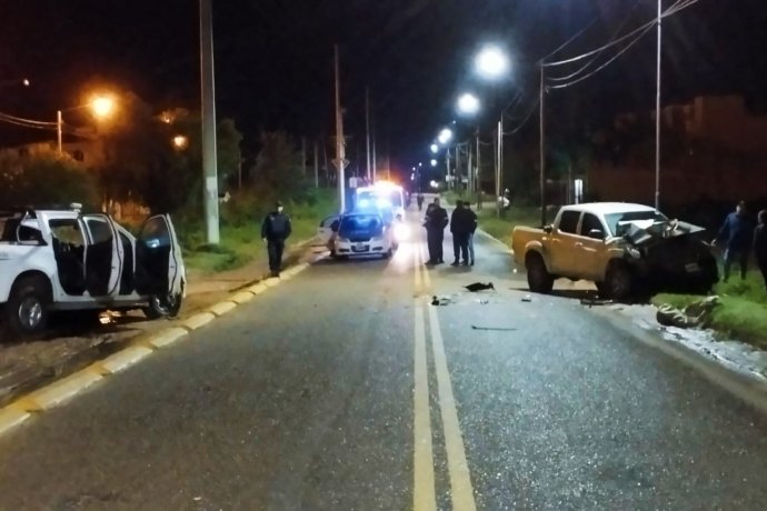 Sindicalista municipal chocó a una camioneta de la Policía de Entre Ríos