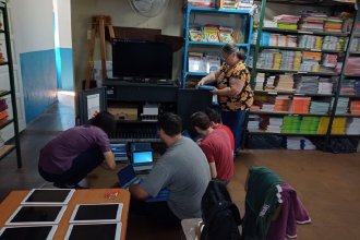 "Integrar para Incluir": la UNER ayuda a docentes de una escuela de Concordia con el uso de tecnologías