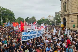 Masivas movilizaciones en ciudades de Entre Ríos por la defensa de la universidad pública