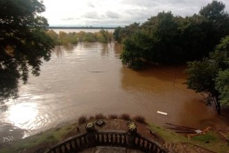 En Colón, el río se acercaría a los 9 metros. Piden evacuar “antes que el agua ingrese a las viviendas”