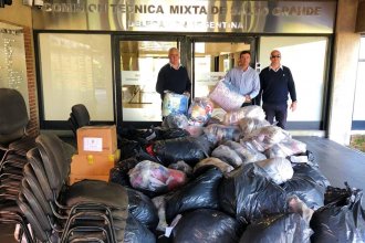 Empresas e instituciones donaron agua, sillas y ropa para los evacuados de Concordia