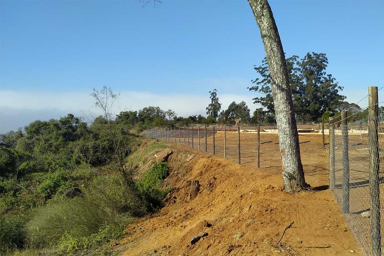 Obras hasta el borde de la barranca