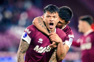 Walter Bou marcó por séptima vez y Lanús pasó a cuartos de Copa Sudamericana