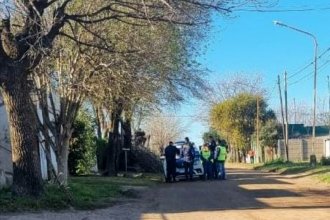 Asalto en San José: a mano armada, irrumpió en una casa donde se preparaban para ir a la escuela