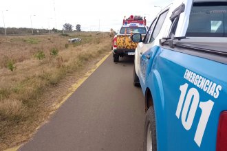 Dos policías despistaron y volcaron en la autovía de la RN14