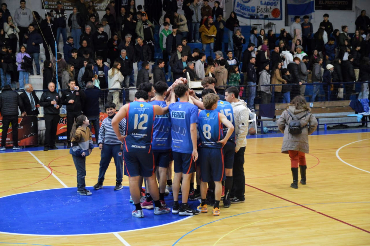 Por 13 puntos ganó Ferro ante el Verde.