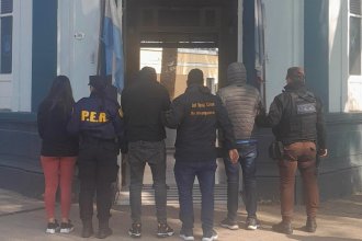 Mujer argentina y dos extranjeros, detenidos tras cometer ilícitos en la costa del Uruguay