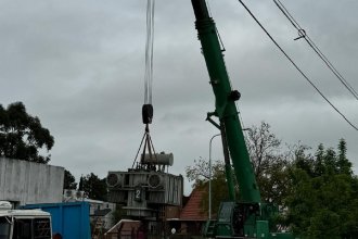 La Cooperativa Eléctrica Concordia sustituyó un transformador que había sido dañado por un rayo