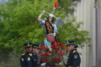 Entre Ríos celebra a su patrono, San Miguel Arcángel. Procesión, misa y banda