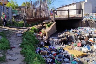 Basura tirada en cualquier parte. “Es un comportamiento de Concordia. Hay un problema cultural de todas las clases sociales”