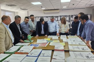 Con la mirada en la Boleta Única de Papel, diputados entrerrianos y el intendente de Colón visitaron Santa Fe