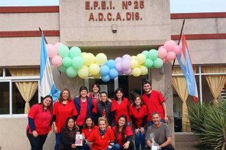 “Somos dos organizaciones en una”. Aquella idea de un grupo de padres y docentes de Colón, 40 años después