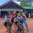 De Colón hasta las Cataratas del Iguazú. Pedalearon más de 1.000 kilómetros en 8 días y cuentan su experiencia