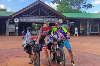 De Colón hasta las Cataratas del Iguazú. Pedalearon más de 1.000 kilómetros en 8 días y cuentan su experiencia