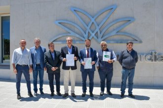 Salto Grande y la Municipalidad firmaron convenio de contribución para finalizar la obra del aeropuerto