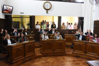 Por unanimidad, concejales aprobaron iniciativa de Azcué para eliminar más de 300 tasas municipales