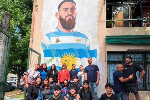 Marcos Kremer y el mural que le hicieron en Concordia: “Es un orgullo enorme”