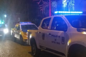 Mientras estaba en el boliche, mujer dejó encerrada en un auto a su hija