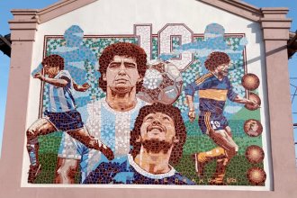 En suelo entrerriano está un mural único el mundo dedicado a Diego Armando Maradona