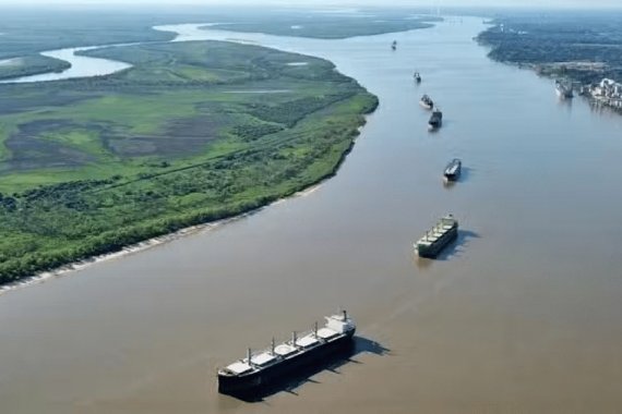 Empresa belga administrará la Hidrovía del río Paraná durante los próximos 25 años
