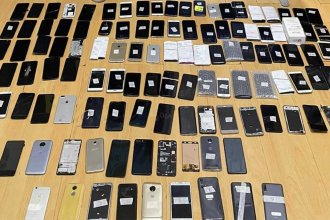 Regalo de Navidad para la Municipalidad de Concordia: 338 teléfonos celulares
