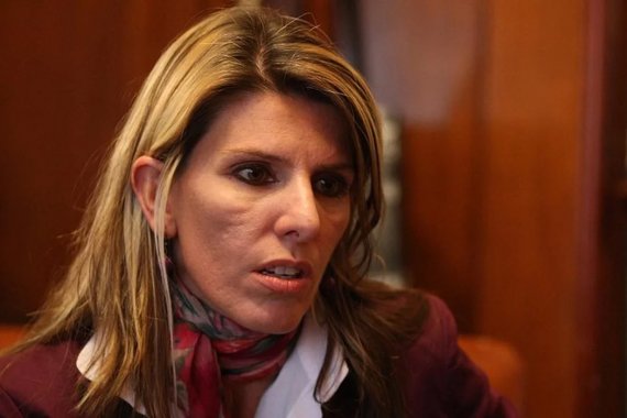 La jueza Arroyo Salgado suspendió el congelamiento de bienes y la prohibición de salir del país para los hijos de Kueider