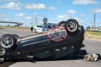 Choque y vuelco en la autovía 14. Desde Policía piden extremar las precauciones por el éxodo turístico