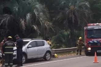 7 personas se vieron involucradas en el choque entre un auto y un camión