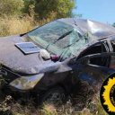 Intentó esquivar una liebre y terminó volcando en la ruta