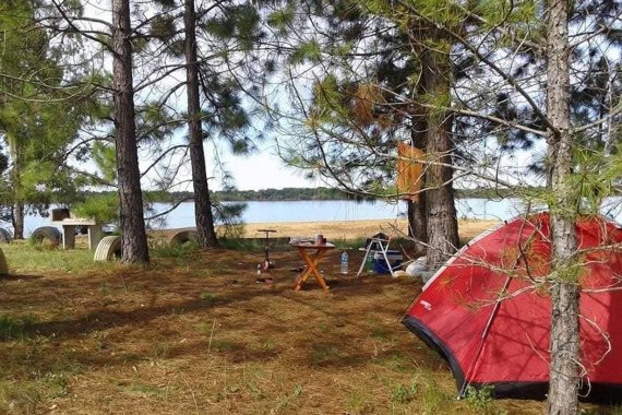 Prohibida la música. Un camping de Entre Ríos se hizo viral en las redes por su decisión de elegir el silencio